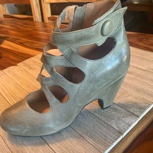 Miz Mooz Sage Tillman Pumps Size 8.5